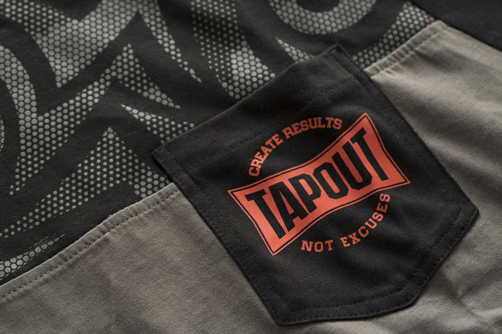 Tapout T-Shirt Tonal Print Large print and lettering