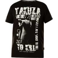 T-Shirt with prints and large lettering    Yakuza T-Shirt Sometimes TSB-23039  in black  Short-sleeved shirt  Large lettering on the front side  Large print with lettering on the back side  Logo print near the lower seam  Leather patch on the left side ...